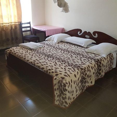 Centre D' Accueil Joli Reve Hotel Kisangani Екстериор снимка